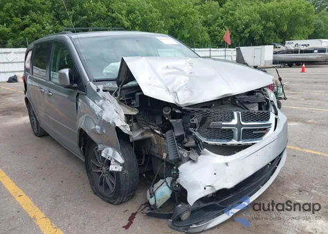 2017 Dodge Grand Caravan Sxt from USA, damaged, VIN 2C4RDGCG6HR562113